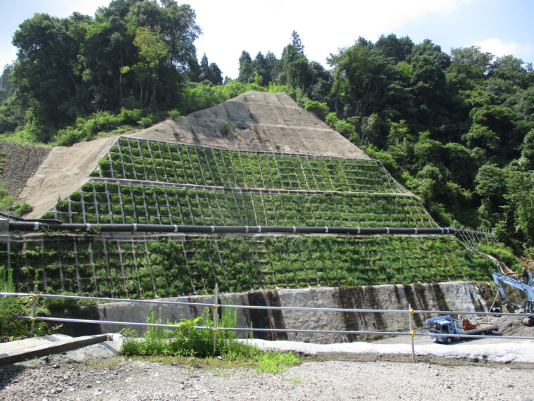 県道構造物修繕工事